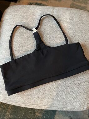 FREE with Purchase – Uranta Sports Bra | One Size